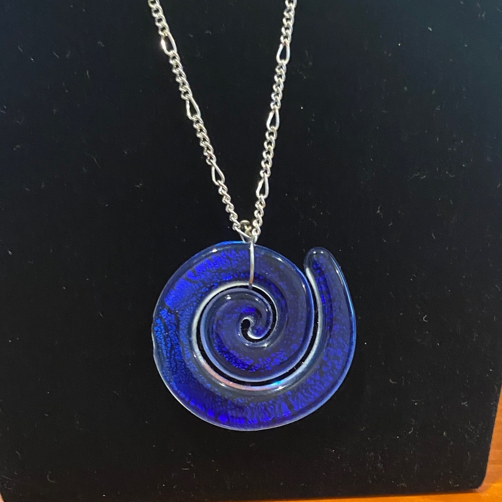 Elegant Blue Swirl Pendant Necklace